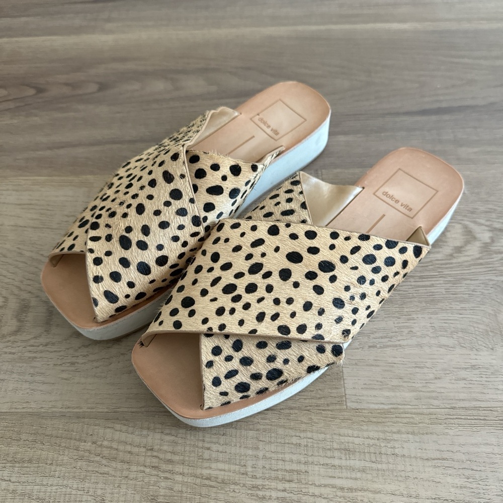 Dolce vita cheetah print size 6.5 US